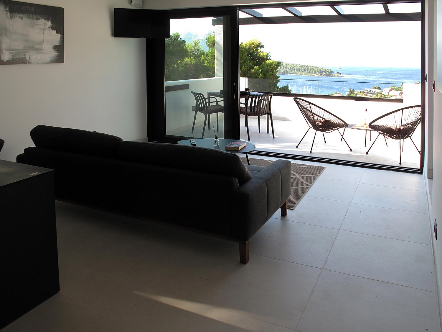 Appartement 1 — séjour vue mer